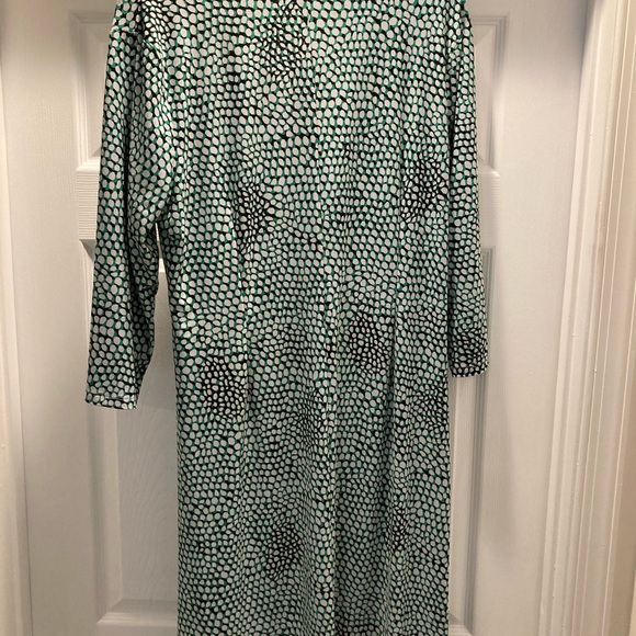 Printed O-Ring Wrap Dress - Picture 4 of 4